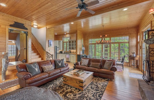 Cashiers Casa | Tree top is a 5-star mountain home with majestic views and easy lake access!