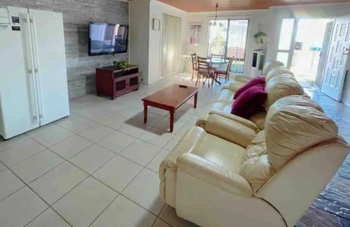 Yamba Casa | Tree View......close to River & Restrunts