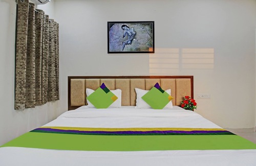 Bhopal Hotel | Treebo Krishna Regency ISBT Bus Stop