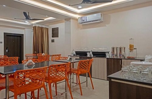 Visakhapatnam Hotel | Treebo Su Casa Grand