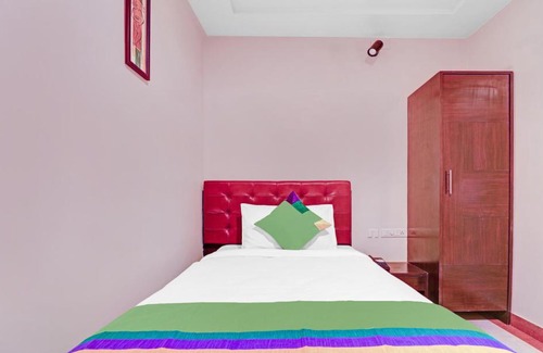 Kakinada Hotel | Treebo Trend S V Manor