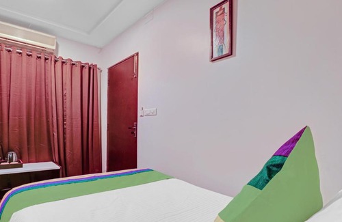 Kakinada Hotel | Treebo Trend S V Manor