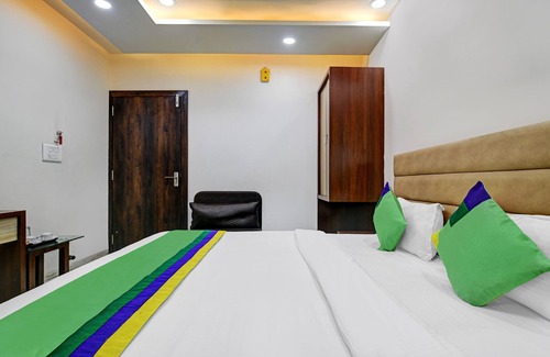 Kolar Road Hotel | Treebo Trend Taste Of India
