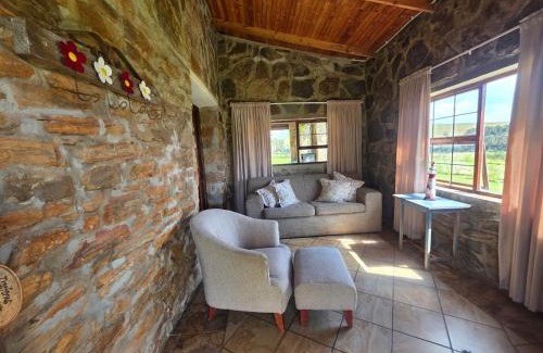 Emakhazeni Cabina | Treeferns Trout Lodge