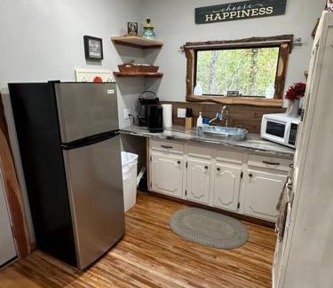 Longview Casa | Treehouse at Berry-patch