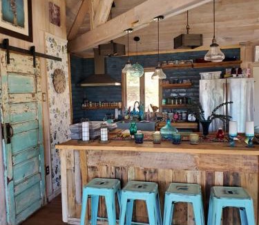 Burnsville Casa | Treehouse Cathedral in Blue Ridge Mountains, NC
