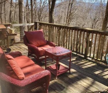 Burnsville Casa | Treehouse Cathedral in Blue Ridge Mountains, NC