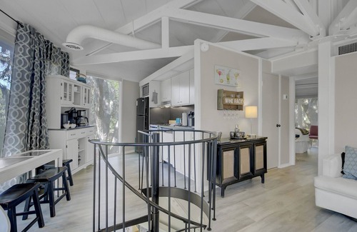 Seabrook Island Cabaña | Treehouse Close to Beach, Golf Course/Lagoon View