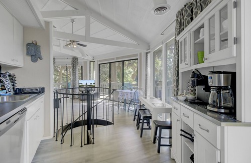 Seabrook Island Cabaña | Treehouse Close to Beach, Golf Course/Lagoon View