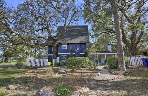 Southport Cabaña | 3-bedroom cottage in downtown Southport with WiFi, AC, pets allowed