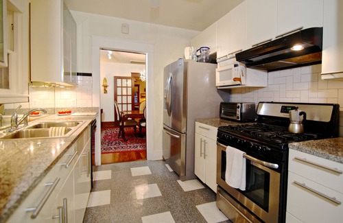 Neartown Apartamento | Casa del árbol en Montrose