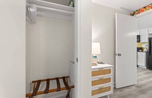 Windy Hill Apartamento | TreeHouse Lodge*Walk to Beach*Pet-Friendly (#105)