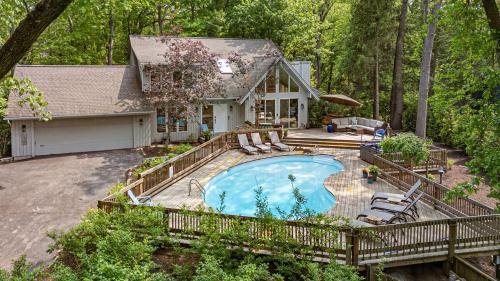 Michiana Casa | Treehouse Oasis