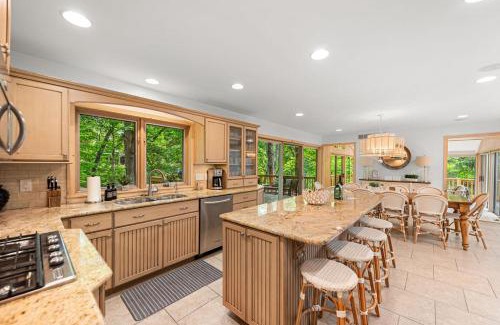 Michiana Casa | Treehouse Oasis