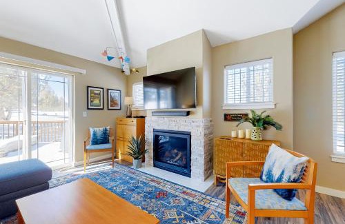 Redmond Casa | Trees and Tees at Eagle Crest