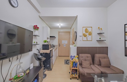 Novaliches Casa | Trees Residences T15 U808 [ 1-bedroom with WiFi and AC in Quezon City ]