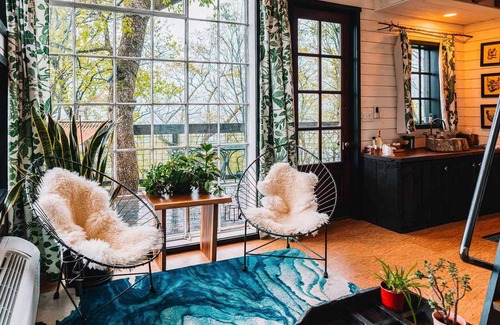 Chattanooga Casa | Treetop Hideaways: Wood Lily Treehouse in Chattanooga