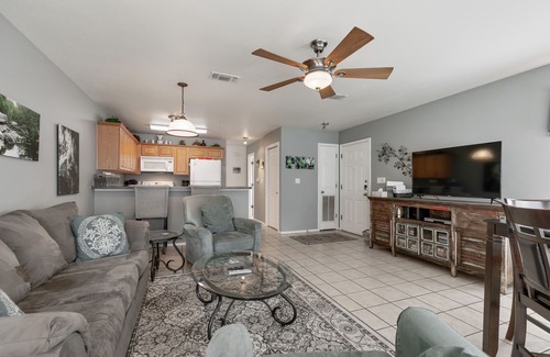 New Braunfels Condominio | ¡Acogedor condominio en Guadalupe en New Braunfels, unidad final ultra privada!