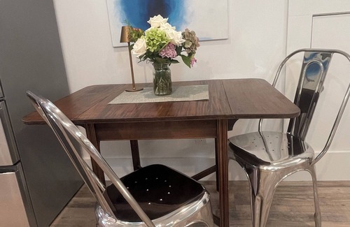 Downtown Napa Apartamento | Treetop Studio Downtown Napa❤️ Modern Remodel of Vintage Home 🏡 GORGEOUS 🍷