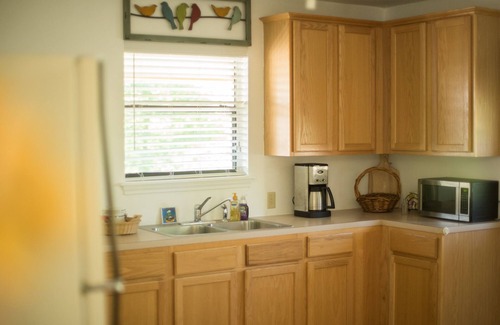 Tomball Apartamento | Treetop Studio - NW Houston Area