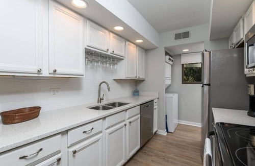 Hilton Head Island Condominio | Treetops 5004 - Stunning Villa: Beach & Coligny