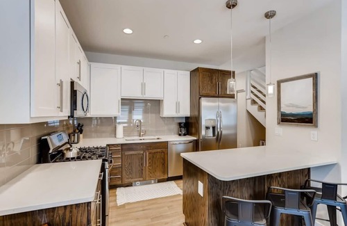 Georgetown Casa | Trekker Townhome / Mountain Charm / New Floors!