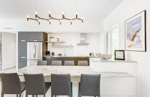 La Conception Casa | Tremblant Oasis: Luxury, Nature, Hot Tub, Views!
