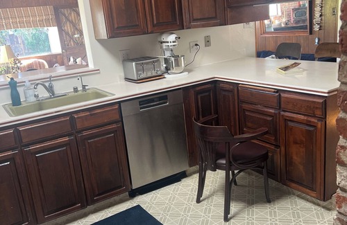 Castro Valley Casa | Tremendous Pool 3-bedroom house in Castro Valley