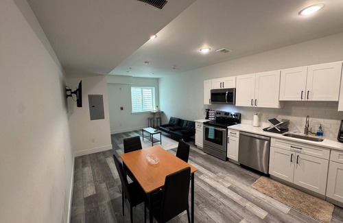 West Philadelphia Apartamento | Trendy 1-Bedroom Getaway – Perfect for Couples, Sleeps 3