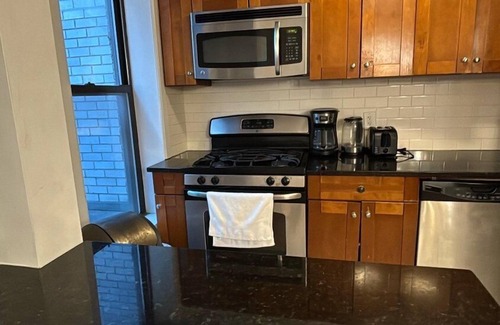 Sutton Place Casa | Trendy 5-Bedroom Home in Prime Location!