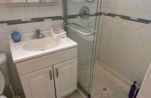 Sutton Place Casa | Trendy 5-Bedroom Home in Prime Location!