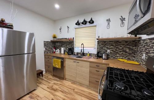 Tremont Apartamento | Trendy in Tremont, CLE (Lower)
