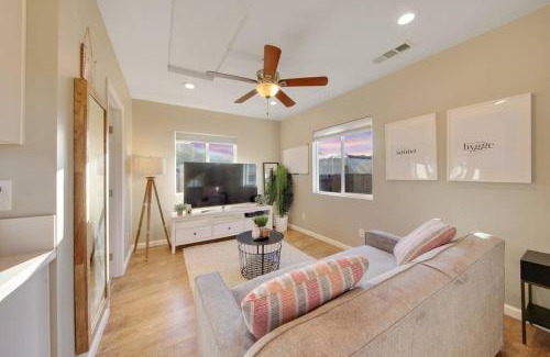 Stockton Casa | Trendy San Diego Home with Outdoor Space