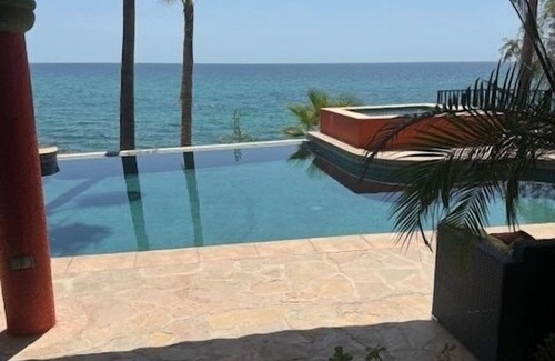 Buenavista Apartamento | Tres Generaciones Ocean view poolside room