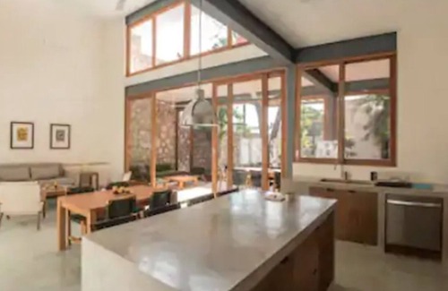Centro Casa | tres soles