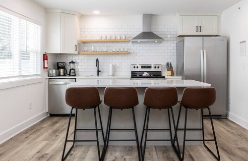 Northeast Virginia Beach Apartamento | Trestles - Loft #5 - 8 min walk to the beach