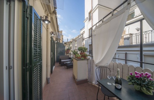 Repubblica Apartamento | [Trevi] Domus Avignonesi