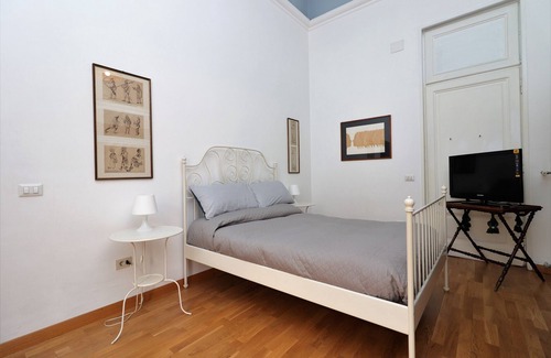 Repubblica Cama Y Desayuno | Trevi palazzo storico suite B&B