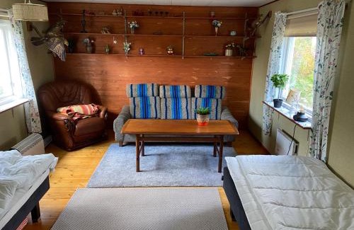Ryd Casa | Trevlig Röd liten stuga