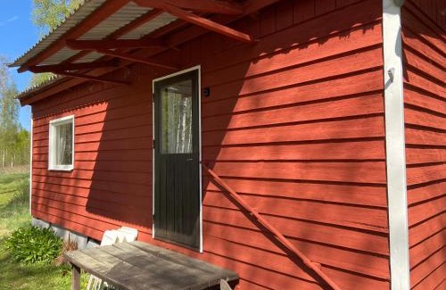 Ryd Casa | Trevlig Röd liten stuga