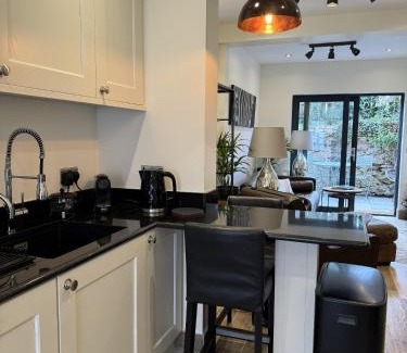 Holywood Casa | Trevor Street