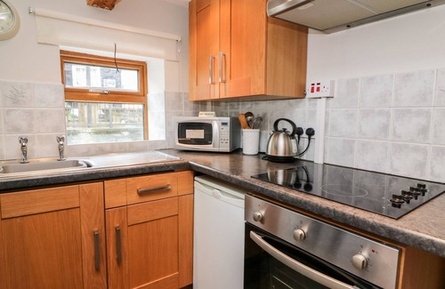 Rhayader Cabaña | TRIANGLE INN COACHOUSE, pet friendly in Rhayader
