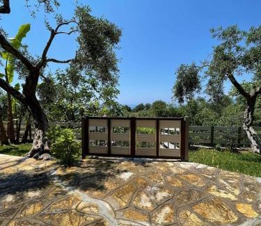 Lygia Casa | Triantis Apartments