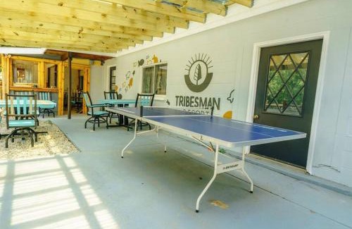 Indian Point Chalet De Esquí | Tribesman Resort #1 on Table Rock Lake by Silver Dollar City