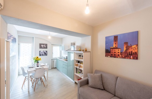 Alba Casa | Apartamentos de vacaciones en Trifulhouse: ¡TODO EL PALACIO! ocupación máxima 16 personas