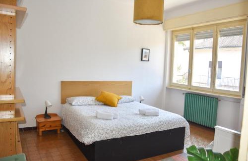 Lavena Ponte Tresa Apartamento | Trilocale - famiglie & gruppi - 700 mt dal Lago di Lugano