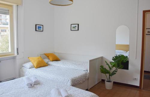 Lavena Ponte Tresa Apartamento | Trilocale - famiglie & gruppi - 700 mt dal Lago di Lugano