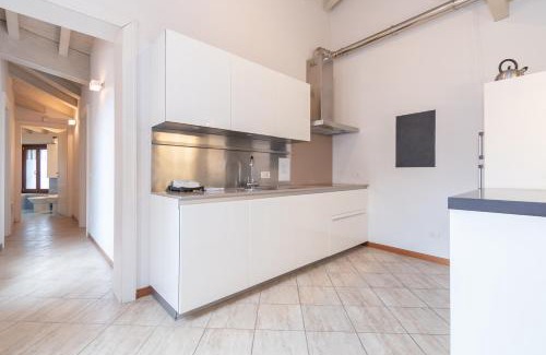 Centro Storico Nord Apartamento | Trilocale Rua Sovera 85 - F&L Aparment