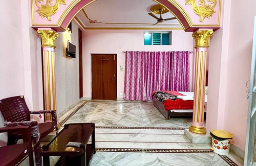 Varanasi Casa | Trilok Residency