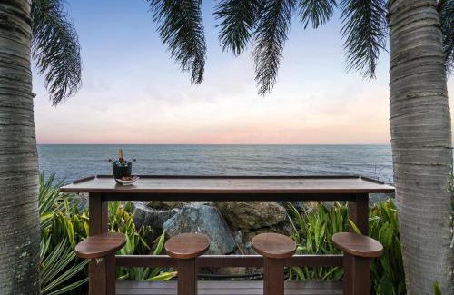 Trinity Beach Casa | Trinity Beach Palace Luxury Estate by Belle Escapes